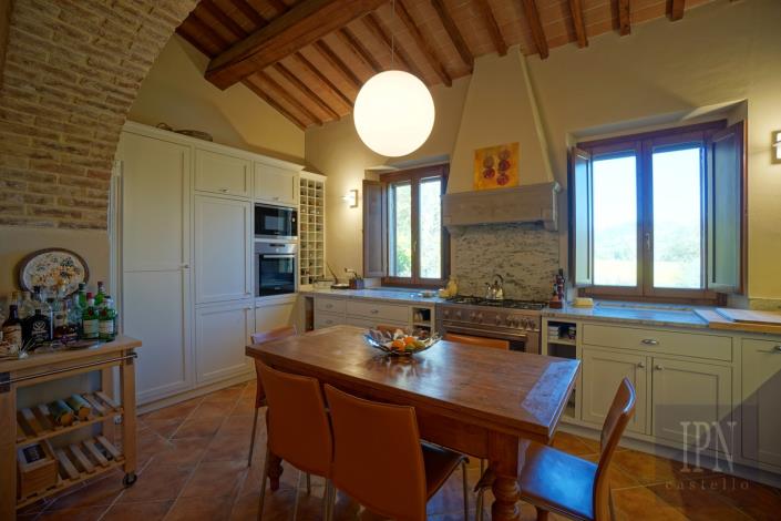 Image No.11-2 Bed Apartment for sale