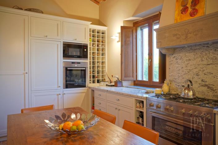 Image No.12-2 Bed Apartment for sale