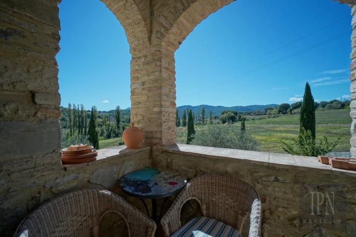 Image No.24-2 Bed Apartment for sale