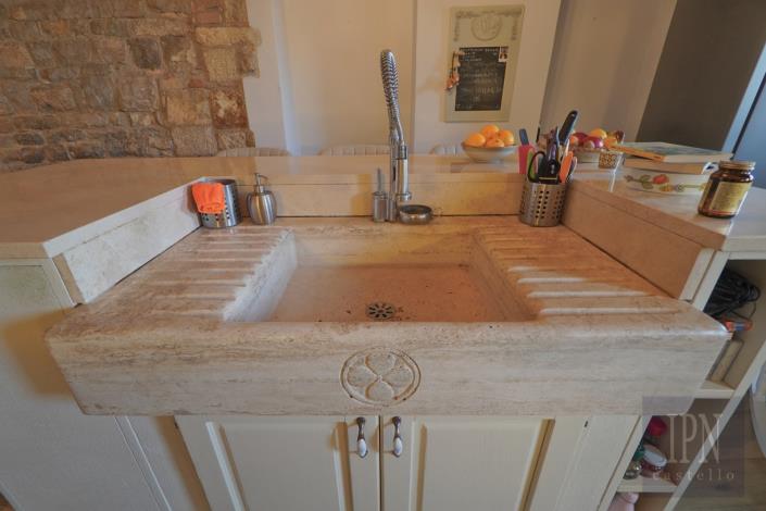 Image No.11-3 Bed Townhouse for sale