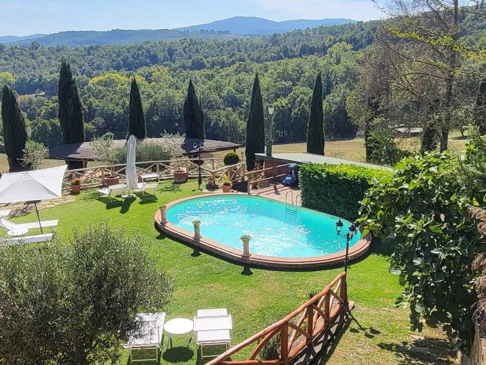 Image No.15-9 Bed Farmhouse for sale