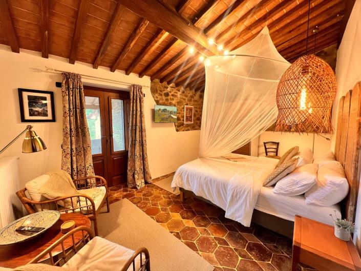 Image No.41-9 Bed Farmhouse for sale