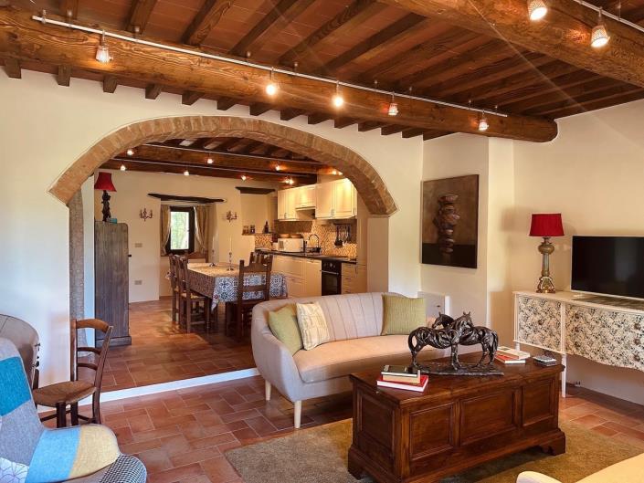 Image No.52-9 Bed Farmhouse for sale