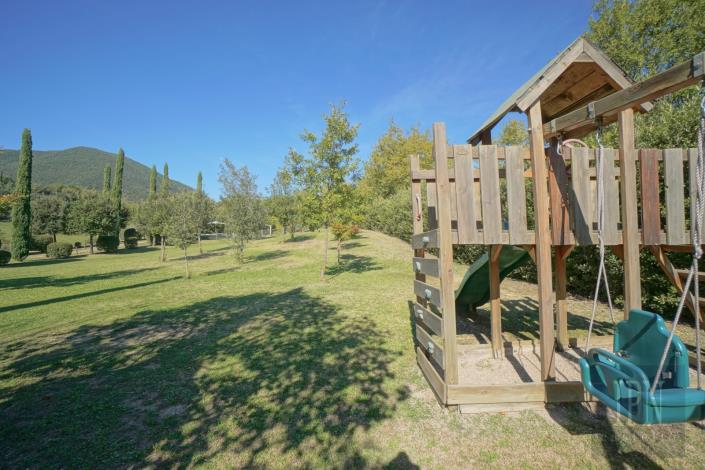 Image No.28-8 Bed Farmhouse for sale