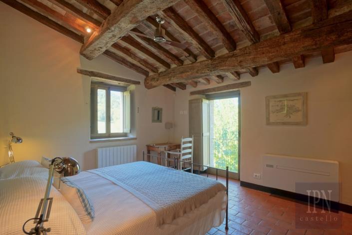 Image No.43-8 Bed Farmhouse for sale