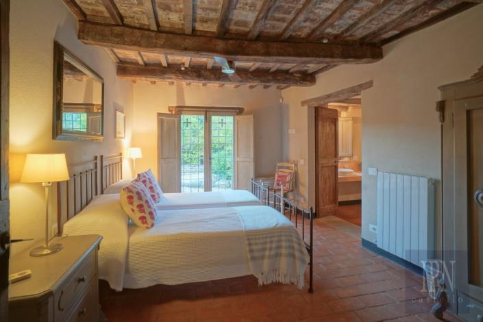 Image No.49-8 Bed Farmhouse for sale