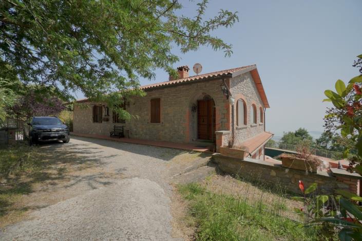 Image No.10-5 Bed Villa for sale