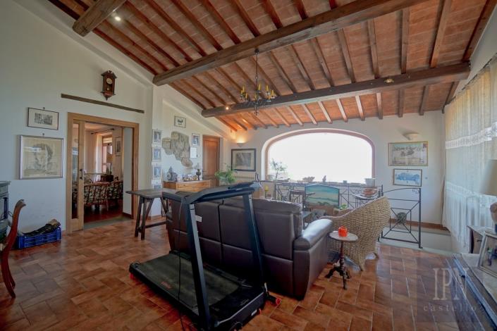 Image No.17-5 Bed Villa for sale