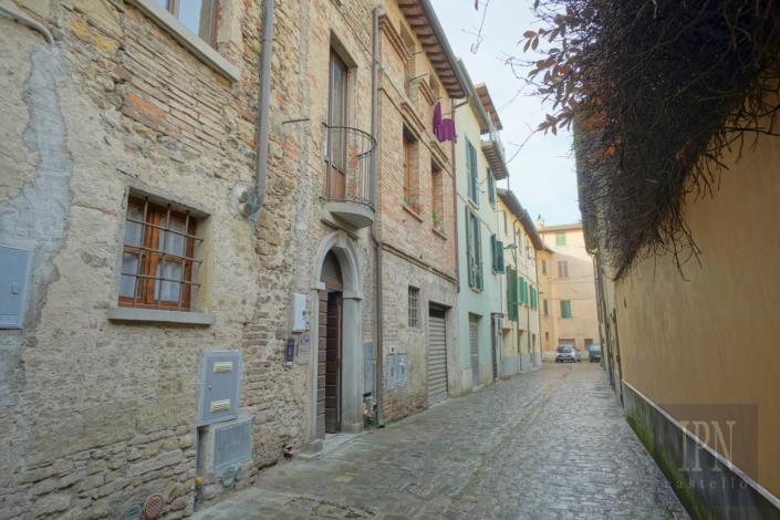 Image No.3-3 Bed Townhouse for sale