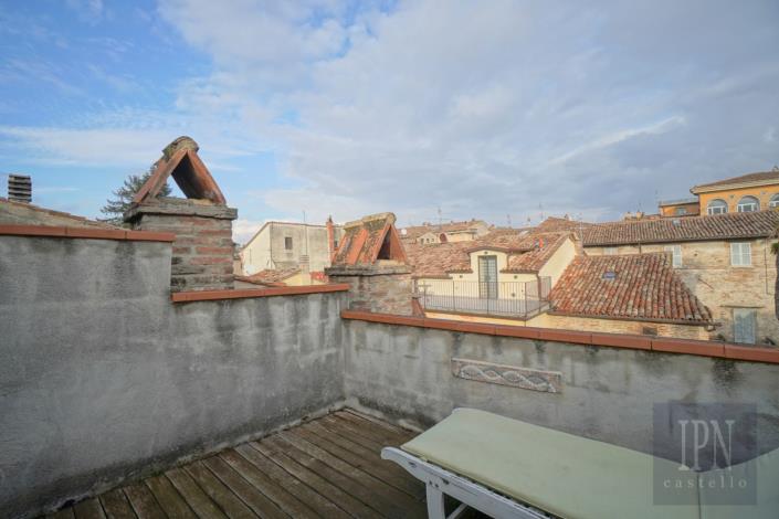 Image No.25-3 Bed Townhouse for sale