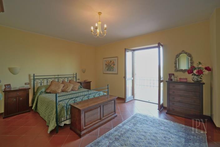 Image No.30-6 Bed Villa for sale