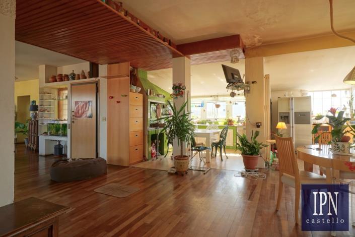 Image No.8-4 Bed Apartment for sale