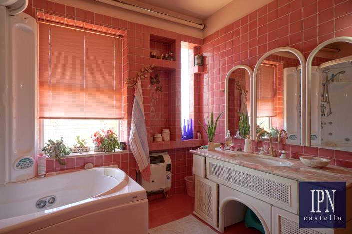 Image No.13-4 Bed Apartment for sale