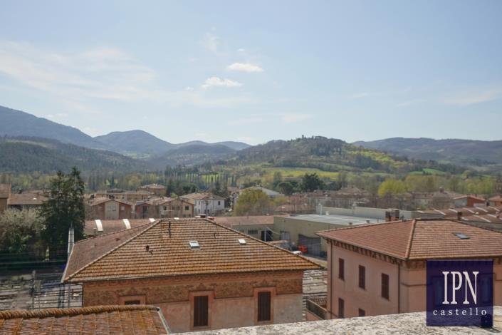 Image No.17-4 Bed Apartment for sale