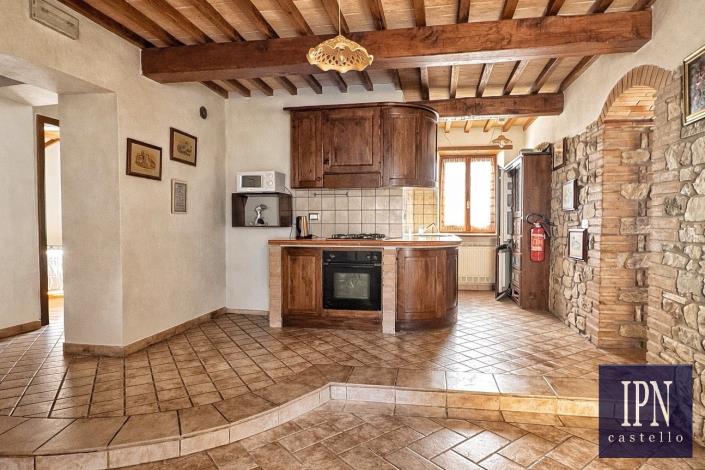 Image No.32-10 Bed Farmhouse for sale