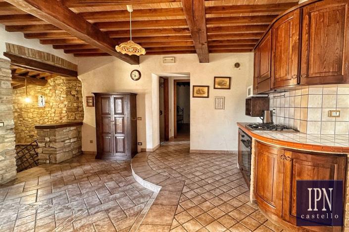 Image No.33-10 Bed Farmhouse for sale