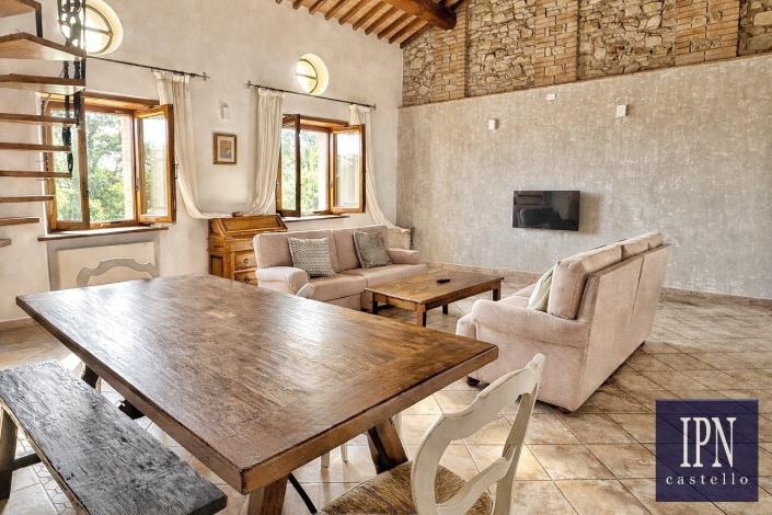 Image No.35-10 Bed Farmhouse for sale