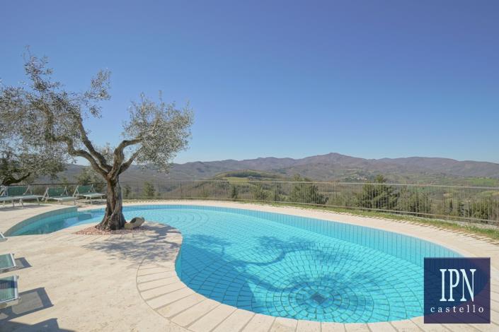 Image No.12-10 Bed Farmhouse for sale