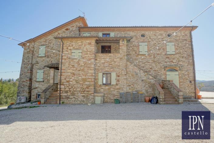 Image No.29-10 Bed Farmhouse for sale