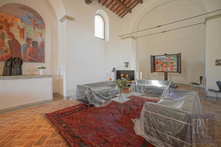 Image No.18-7 Bed Farmhouse for sale