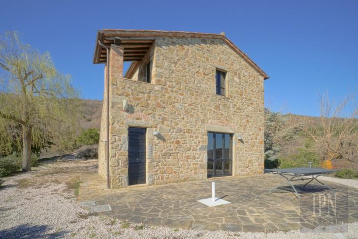 Image No.33-7 Bed Farmhouse for sale