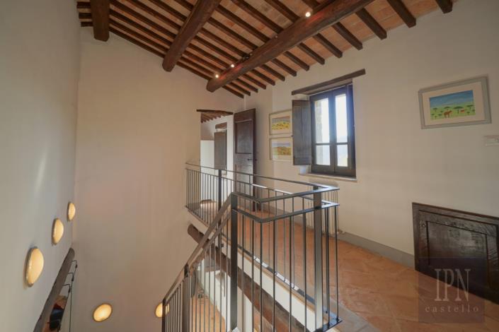 Image No.47-7 Bed Farmhouse for sale