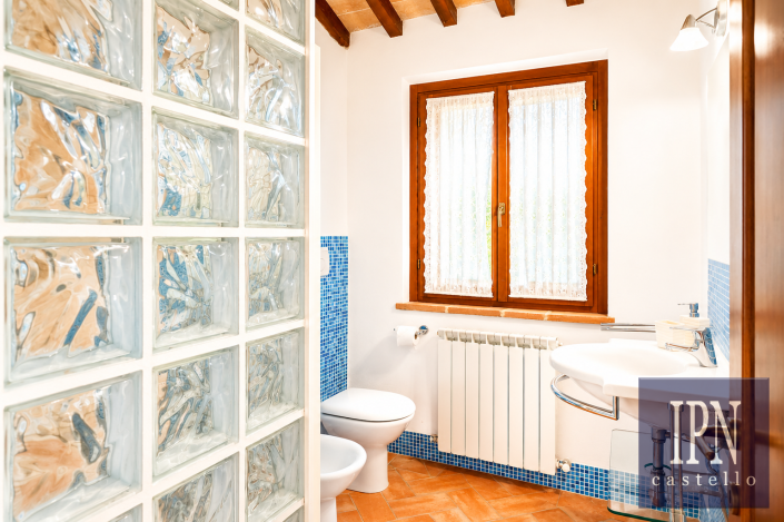 Image No.35-6 Bed Farmhouse for sale