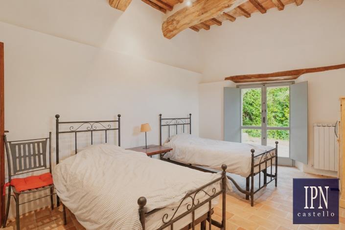 Image No.27-2 Bed House for sale