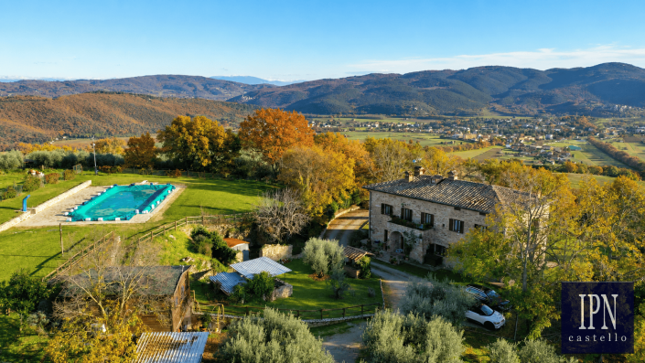 Image No.9-4 Bed Farmhouse for sale