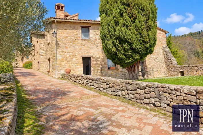 Image No.16-5 Bed House for sale