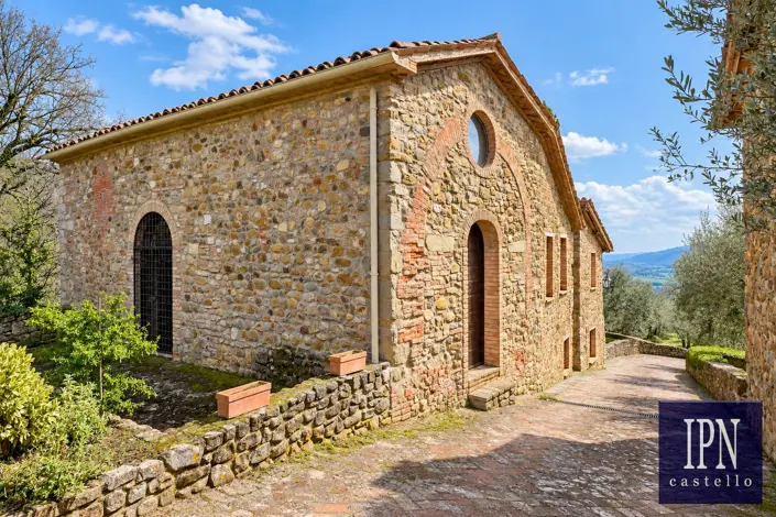Image No.18-5 Bed House for sale