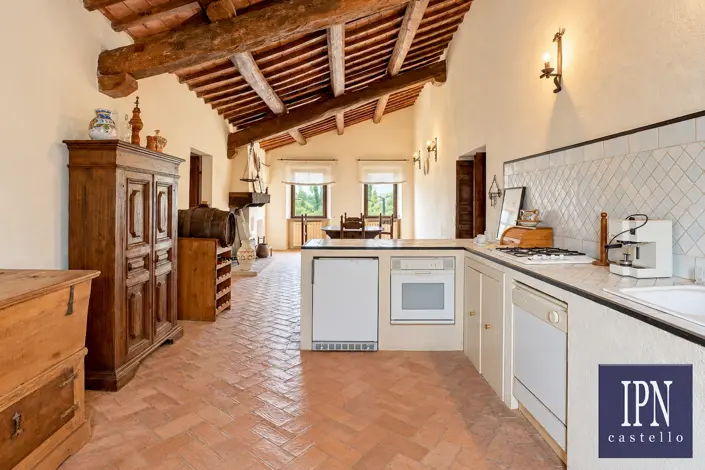 Image No.29-5 Bed House for sale