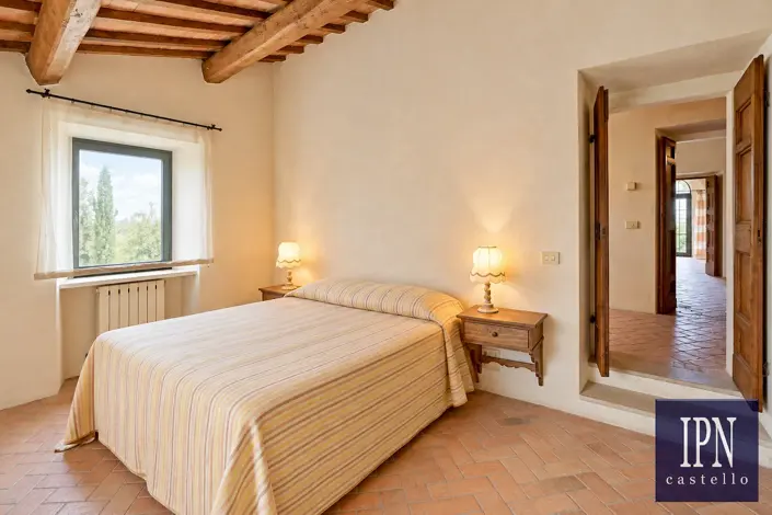 Image No.31-5 Bed House for sale