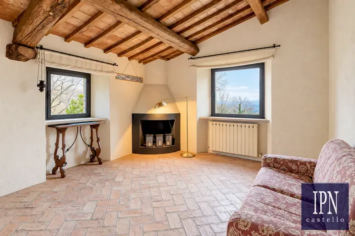 Image No.34-5 Bed House for sale