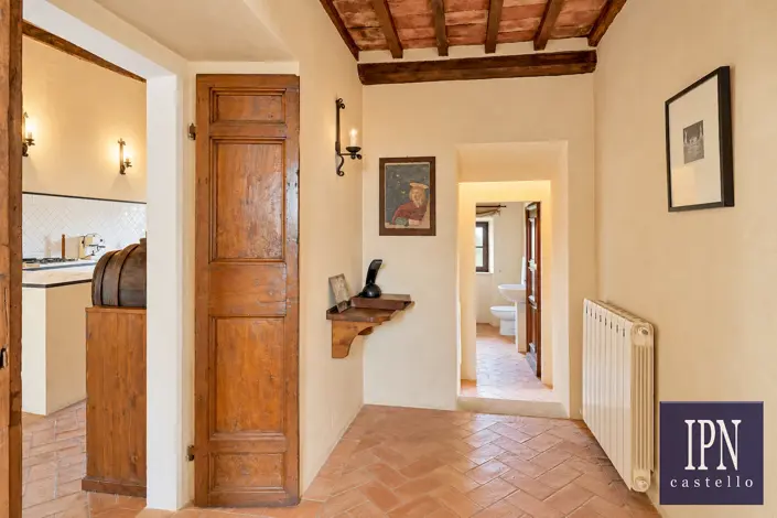 Image No.36-5 Bed House for sale