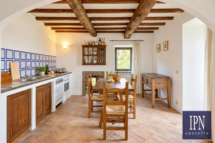 Image No.38-5 Bed House for sale