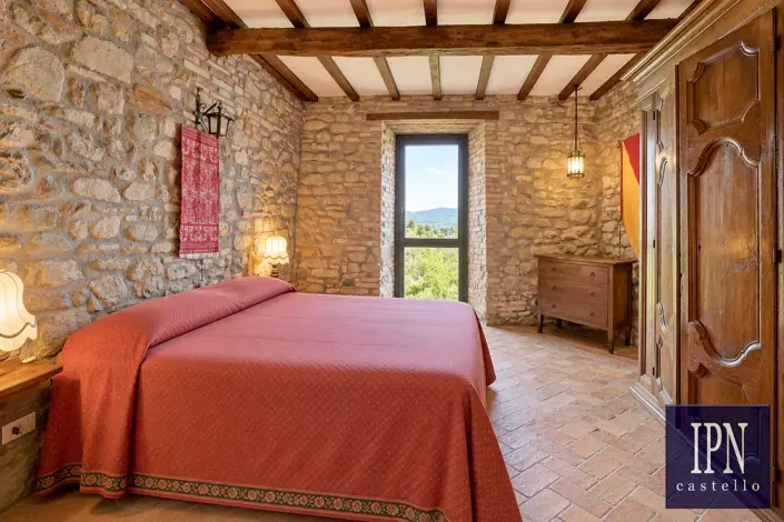 Image No.46-5 Bed House for sale