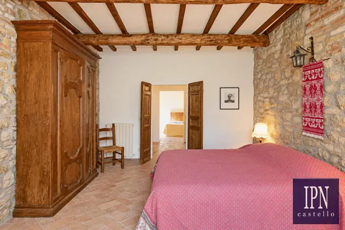 Image No.47-5 Bed House for sale