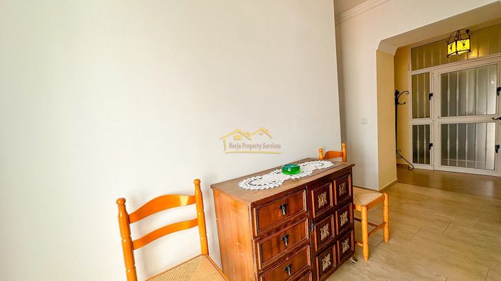 Image No.15-4 Bed House for sale