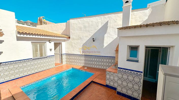 Image No.34-4 Bed House for sale