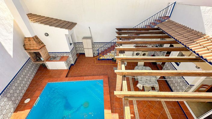 Image No.35-4 Bed House for sale