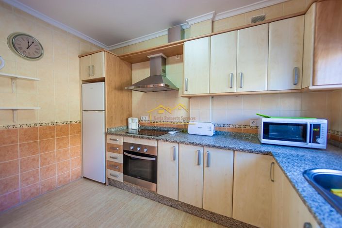 Image No.17-3 Bed House for sale