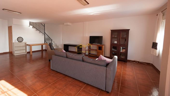 Image No.43-3 Bed House for sale