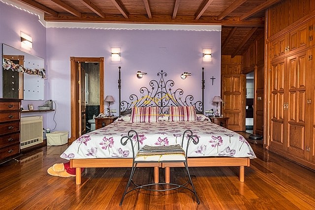 Image No.19-7 Bed Villa for sale