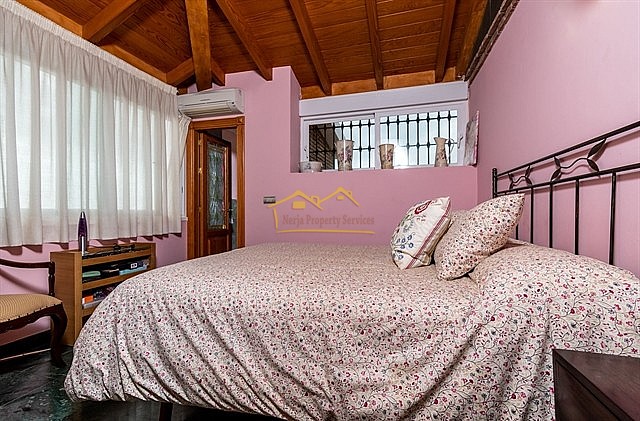 Image No.23-7 Bed Villa for sale