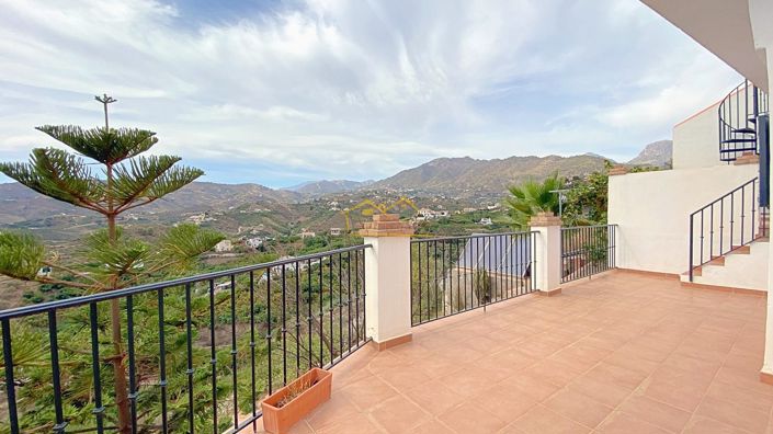 Image No.1-Villa de 5 chambres à vendre à Frigiliana