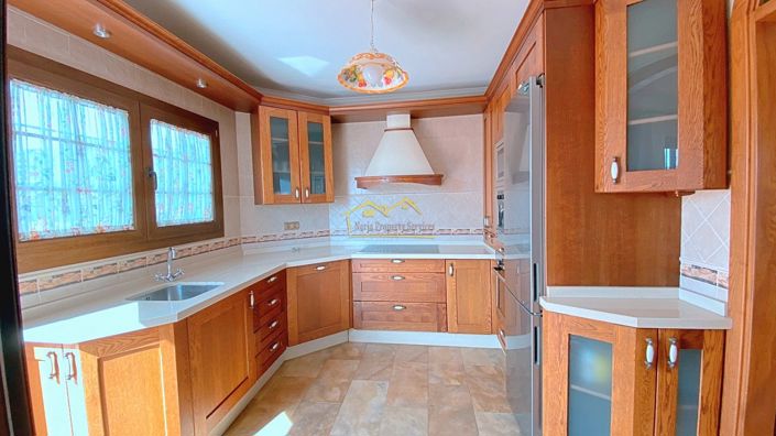 Image No.11-5 Bed Villa for sale