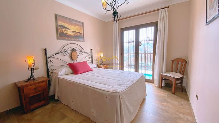 Image No.19-5 Bed Villa for sale