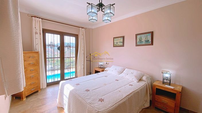 Image No.21-5 Bed Villa for sale