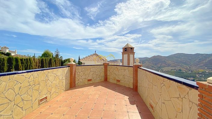 Image No.33-5 Bed Villa for sale